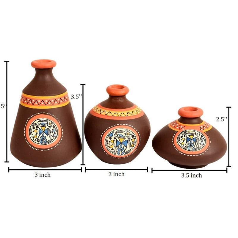 Buy Thalissa Tribal Terracotta Vase - Set Of Three Vase from Vaaree