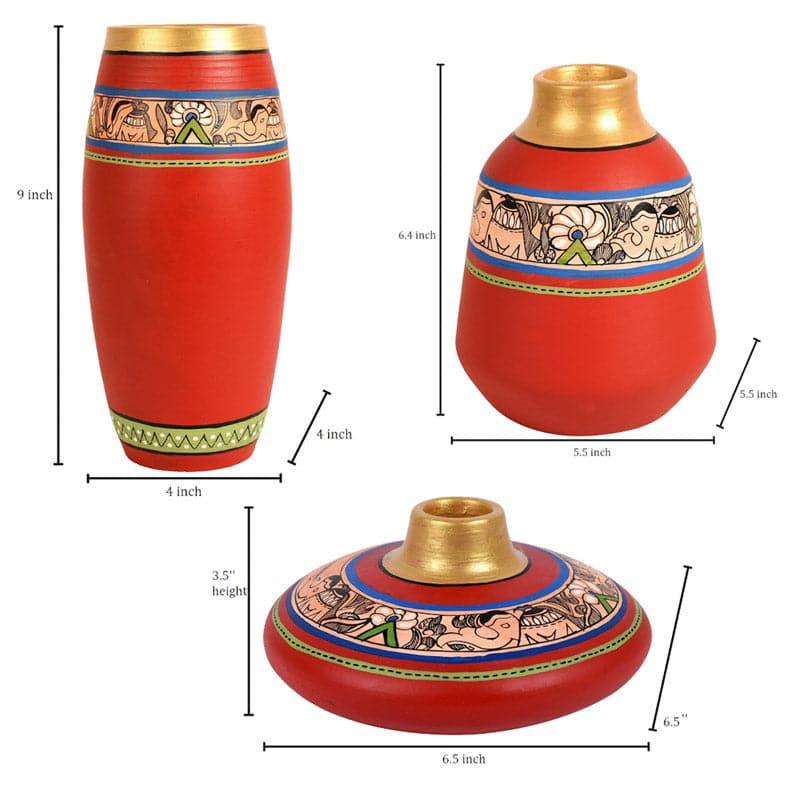 Buy Thavma Tribal Terracotta Vase - Set Of Three Vase from Vaaree