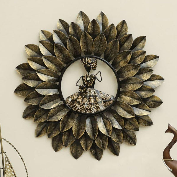 Buy Ardelia Dance Wall Accent Wall Accents from Vaaree