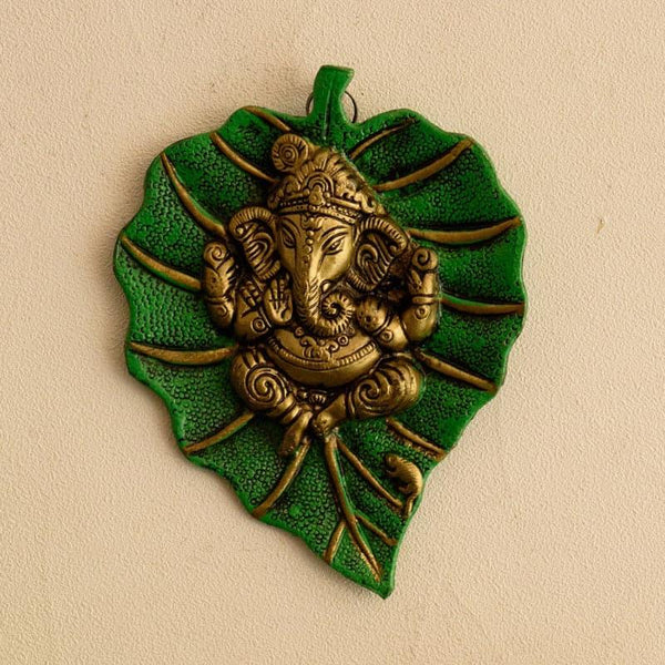 Wall Accents - Lord Ganesha On Green Leaf Wall Accent