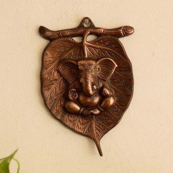 Wall Accents - Lord Ganesha On Leaf Wall Accent