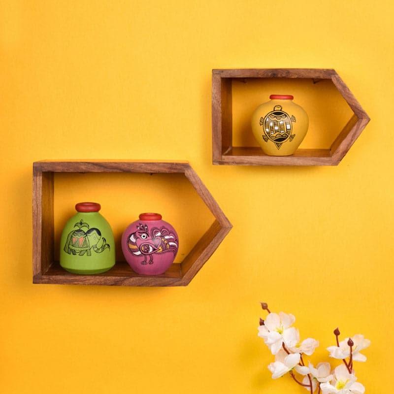 Buy Priyank Wall Shelf With Pots - Set Of Five Wall Accents from Vaaree