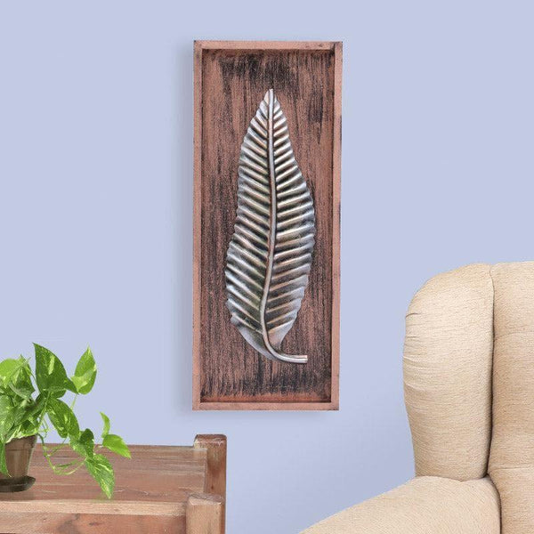 Wall Accents - Twisty Feathery Wall Decor