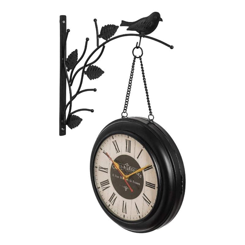 Buy Akamu Wall Clock Wall Clock from Vaaree