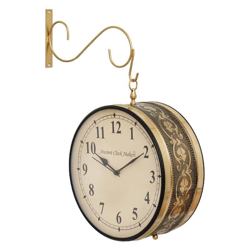 Buy Frima Vintage Wall Clock - Gold Wall Clock from Vaaree