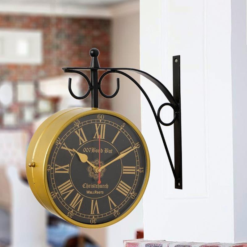 Buy Halia Vintage Wall Clock - Golden Wall Clock from Vaaree