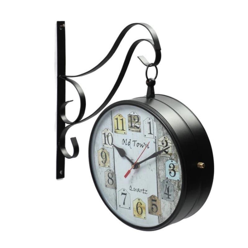 Wall Clock - Newspaper Chips Vintage Station Wall Clock