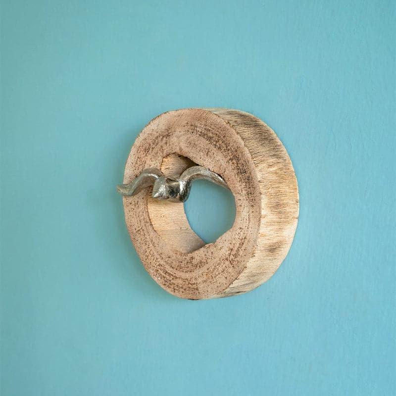 Buy Pippin Little Log Wall Accent Wall Accents from Vaaree