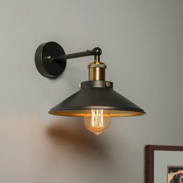 Wall Lamp - Avena Cone Wall lamp - Gold
