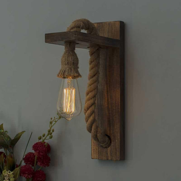 Buy Sigma Wall Lamp Wall Lamp from Vaaree