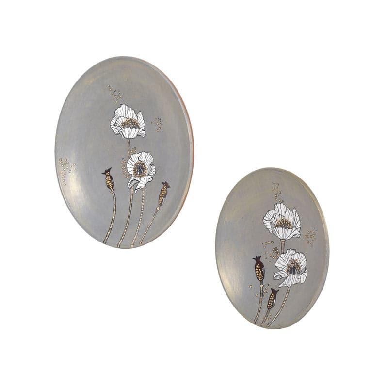 Buy Daisy Dip Wall Plate - Set Of Two Wall Plates from Vaaree