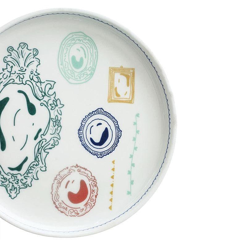 Buy Illustration Series Wall Plate- Mirrors Wall Plates from Vaaree