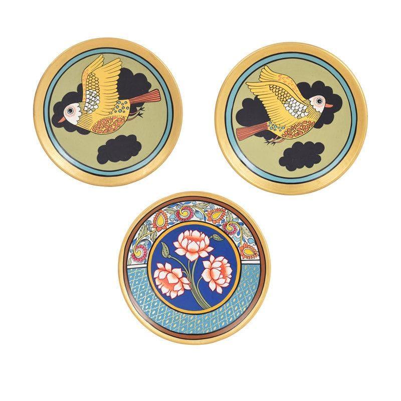 Buy Nature dance Wall Plate - Set Of Three Wall Plates from Vaaree