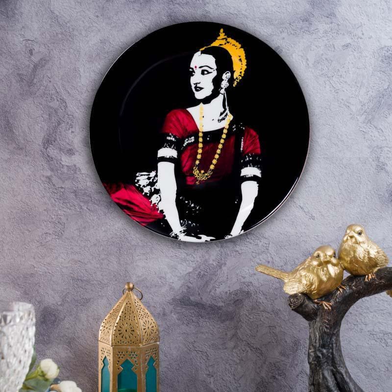 Buy Odissi Dance Of India Inspired Plate Wall Plates from Vaaree