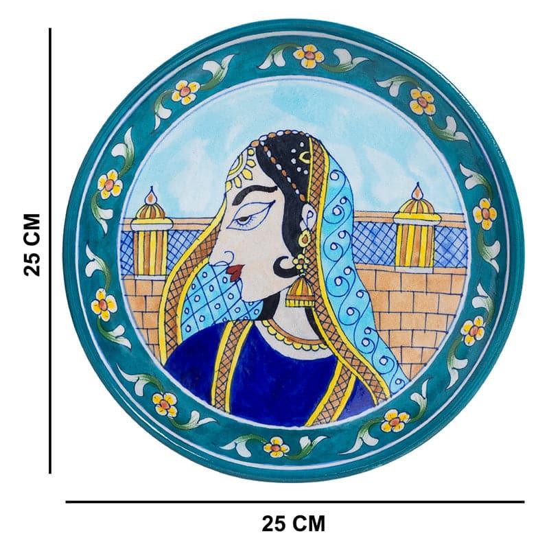 Buy Queen Elegance Wall Plate Wall Plates from Vaaree