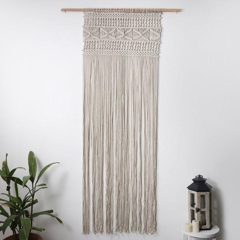 Buy Floxgo Macrame Wall Hanging Wall Tapestry from Vaaree