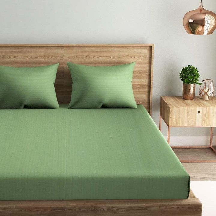 Buy Sassy Green Bedsheet at Vaaree online | Beautiful Bedsheets to choose from