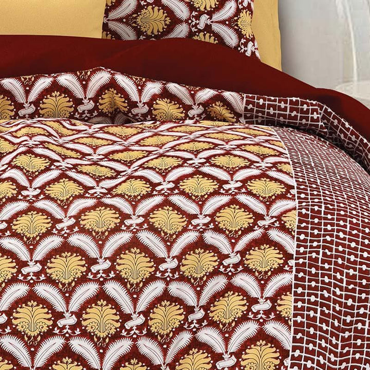 Buy Mystic Shell Bedsheet-Red at Vaaree online