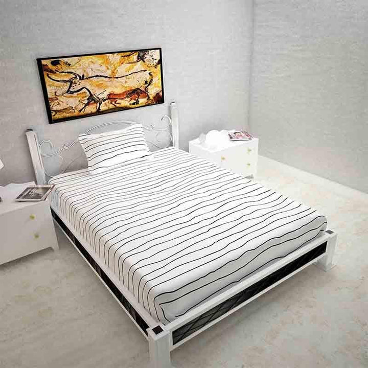 Buy Tipsy Stripes Bedsheet at Vaaree online | Beautiful Bedsheets to choose from