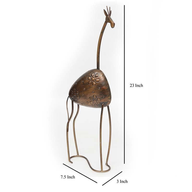 Buy Little Giraffe Statue at Vaaree online | Beautiful Showpieces to choose from
