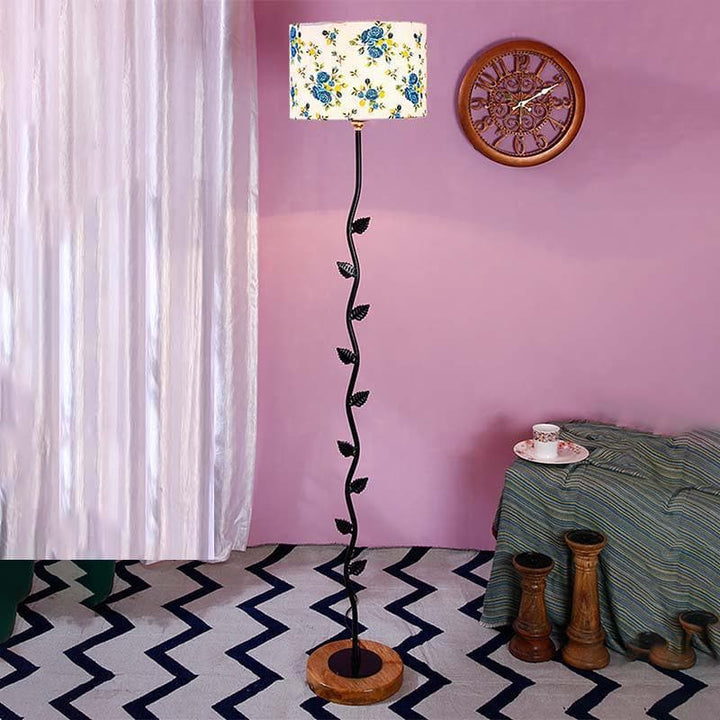 Buy Tree Talks Floor Lamp at Vaaree online | Beautiful Floor Lamp to choose from