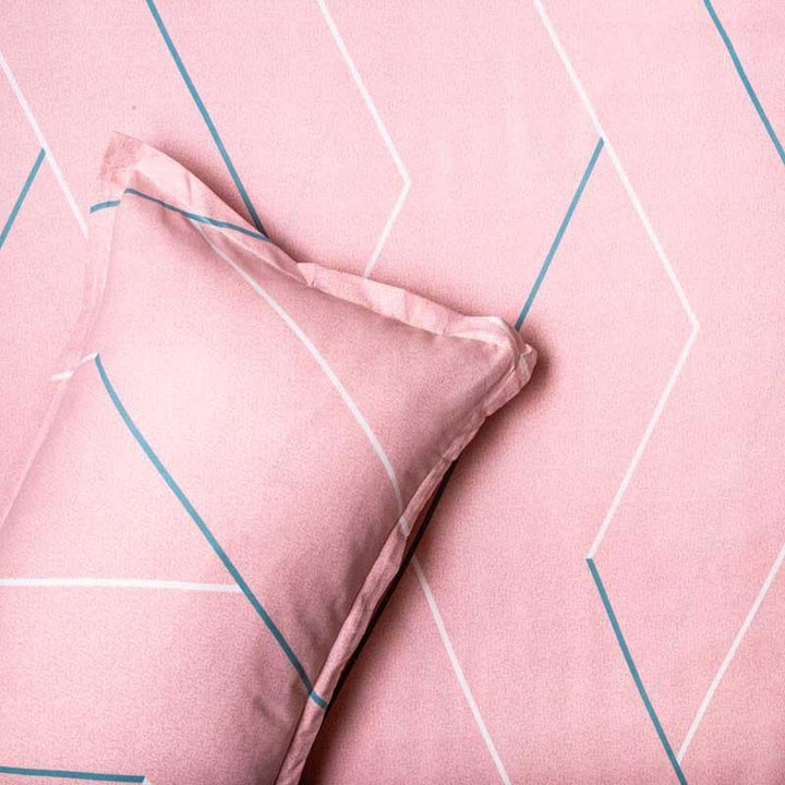 Buy Trance Lines Abstract Bedsheet at Vaaree online | Beautiful Bedsheets to choose from