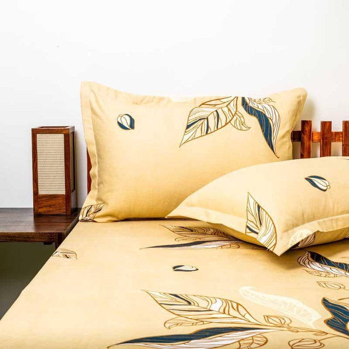 Buy Plumash Bedsheet at Vaaree online | Beautiful Bedsheets to choose from