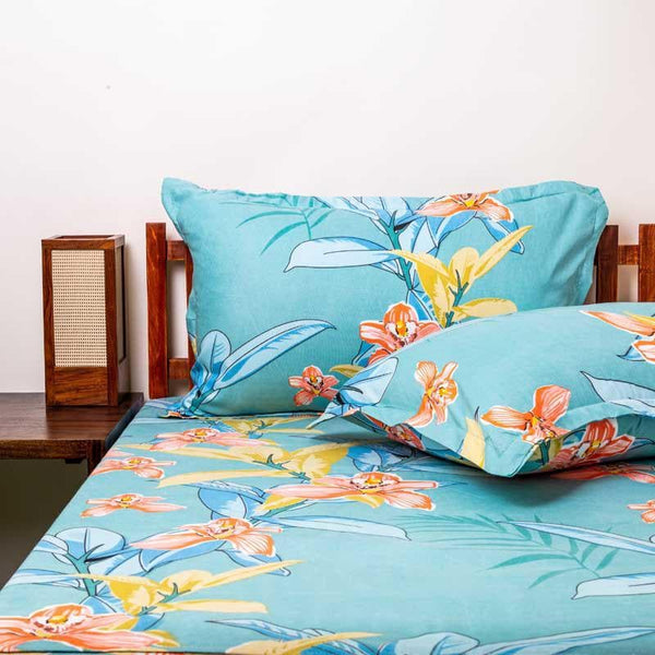 Buy Entwined Floral Bedsheet at Vaaree online | Beautiful Bedsheets to choose from