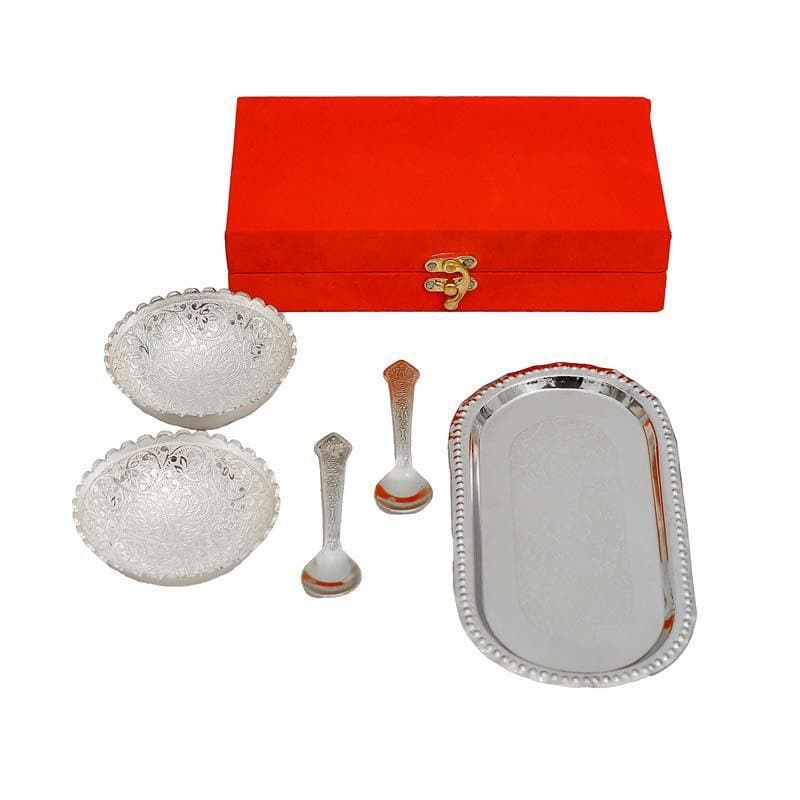 Buy Lavish Penchant Gift Set- Silver at Vaaree online | Beautiful Tray to choose from