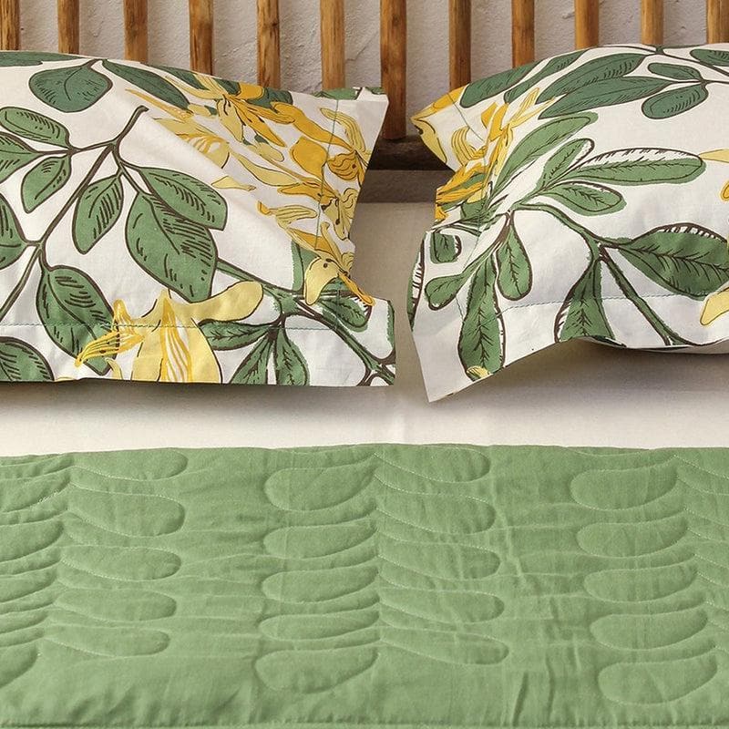 Buy Green Floral Fantasy Bedcover at Vaaree online | Beautiful Bedcovers to choose from