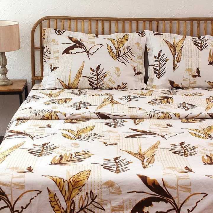 Buy Brown Autumn Scribbles Bed Set at Vaaree online | Beautiful Bedding Set to choose from