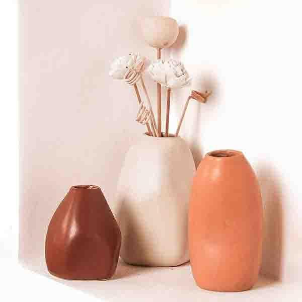 Buy Brown Family Vase - Set Of Three at Vaaree online | Beautiful Vase to choose from