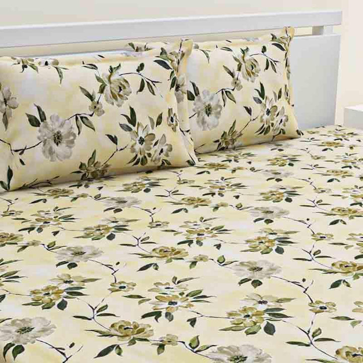 Buy Floral Punch Bedsheet at Vaaree online | Beautiful Bedsheets to choose from