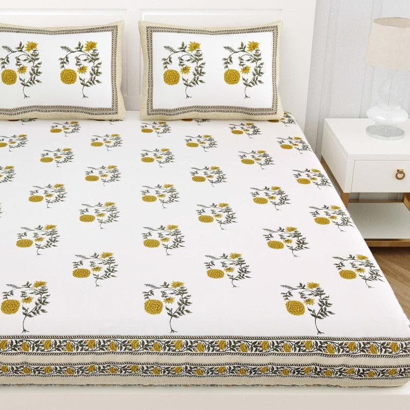 Buy Fab Florets Bedsheet at Vaaree online | Beautiful Bedsheets to choose from