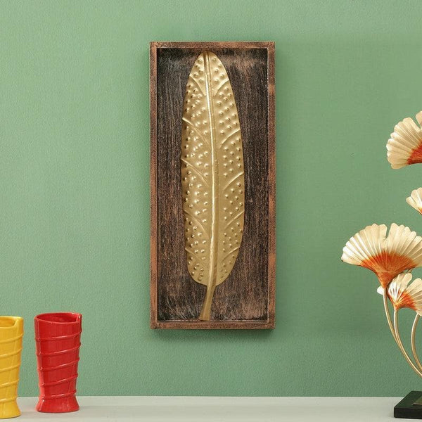 Buy Lazy Leaf Wall Decor at Vaaree online | Beautiful Wall Accents to choose from
