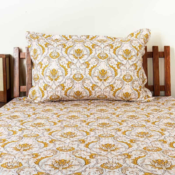 Buy Atinia Printed Bedsheet at Vaaree online | Beautiful Bedsheets to choose from