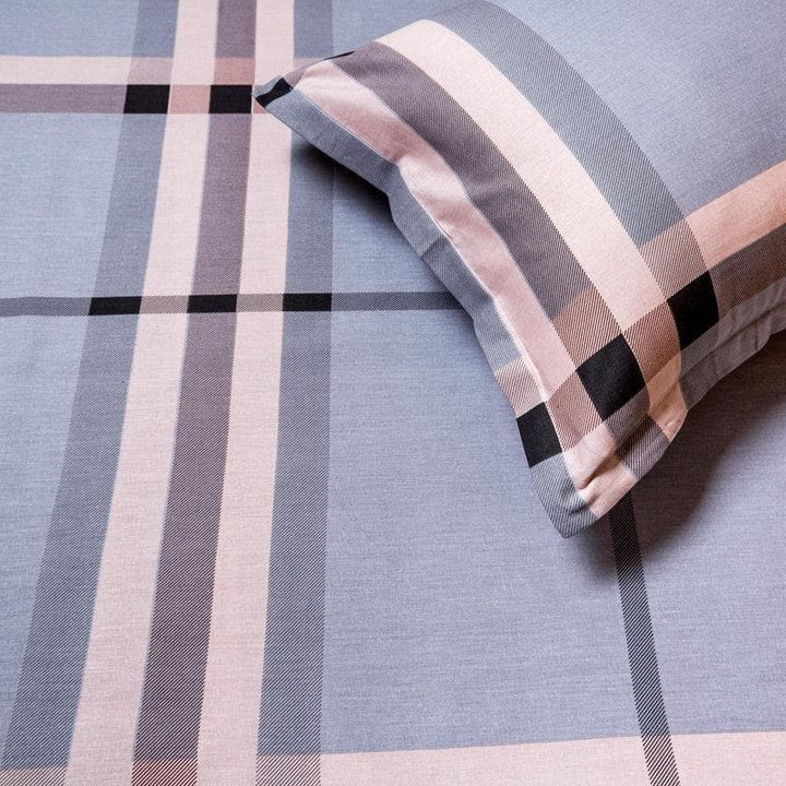 Buy Classic N Checkered Bedsheet- Grey at Vaaree online | Beautiful Bedsheets to choose from