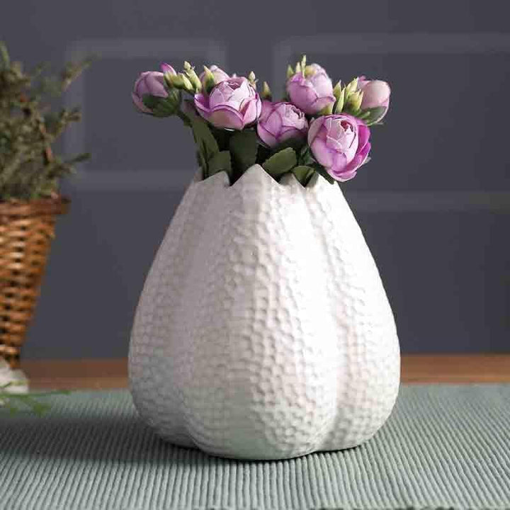 Buy Momos Flower Vase at Vaaree online | Beautiful Vase to choose from