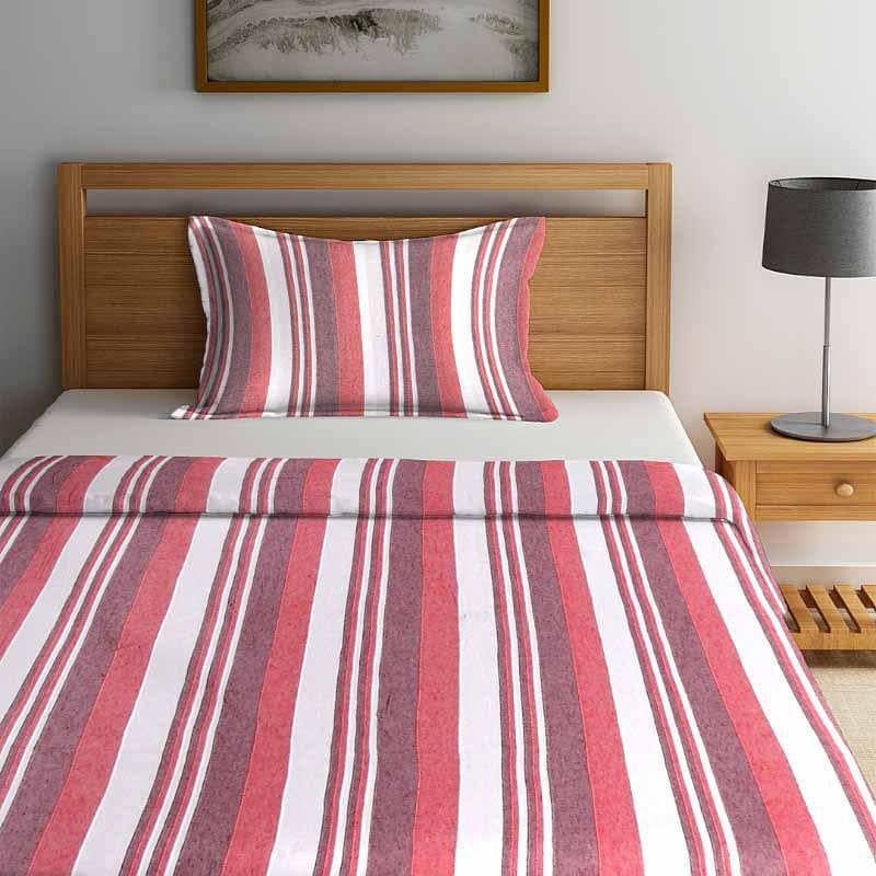 Buy Parallel Stroke Bedcover - Red/Brown Bedcovers from Vaaree