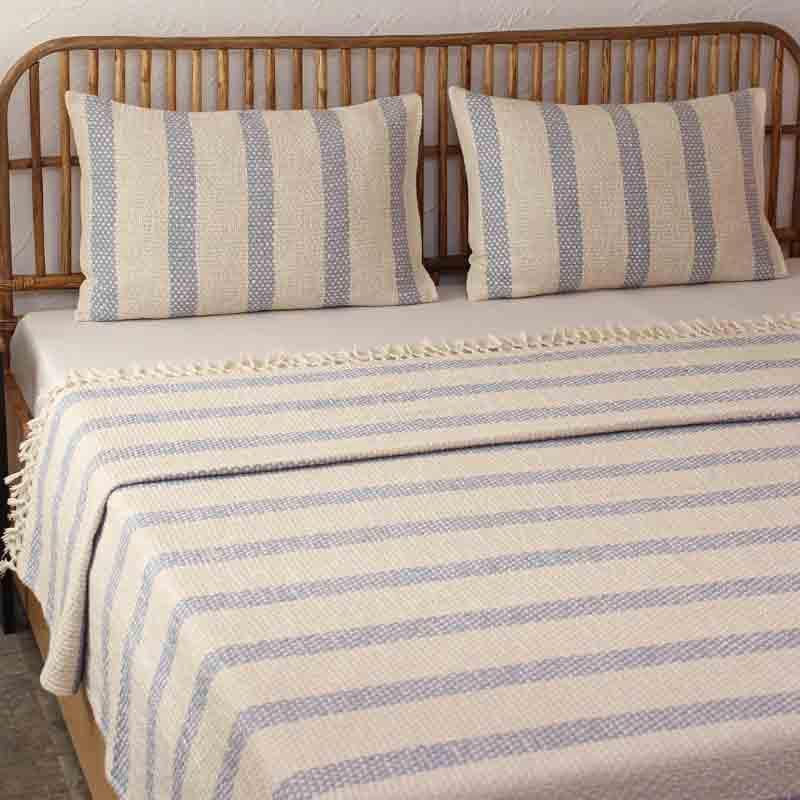 Buy Shivalik Bedcover - Light Blue Bedcovers from Vaaree