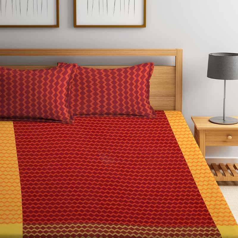 Buy Bedcovers - Wiggly Zig-Zag Bedcover at Vaaree online