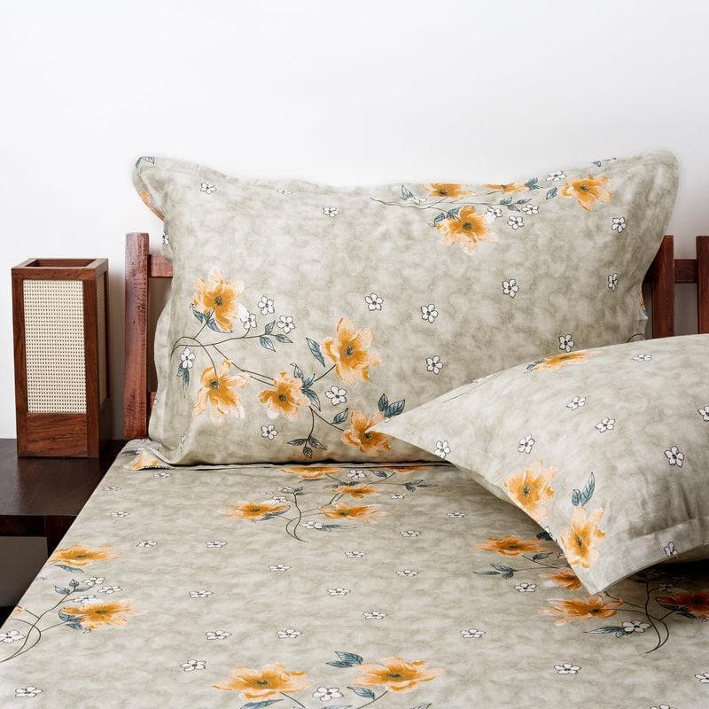 Buy Floral Candy Bedsheet Bedsheets from Vaaree