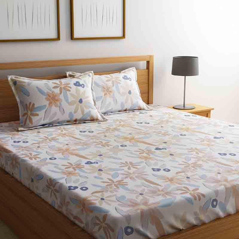 Buy Floral Cluster Bedsheet Bedsheets from Vaaree