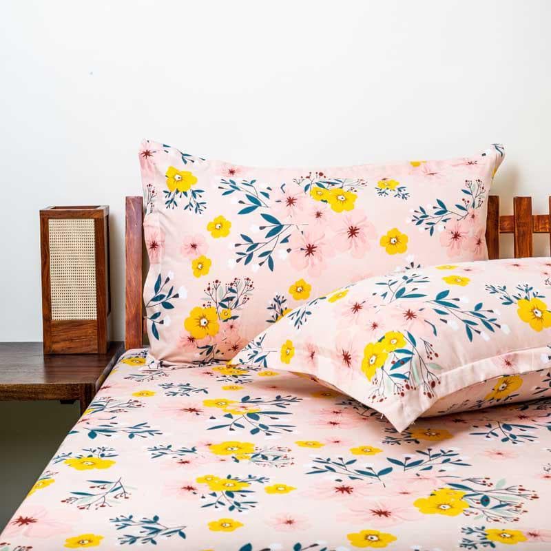 Buy Floral Fantasy Bedsheet Bedsheets from Vaaree