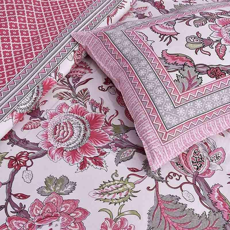 Buy Gulab-E-Gulzaar Bedsheet - Magenta Bedsheets from Vaaree