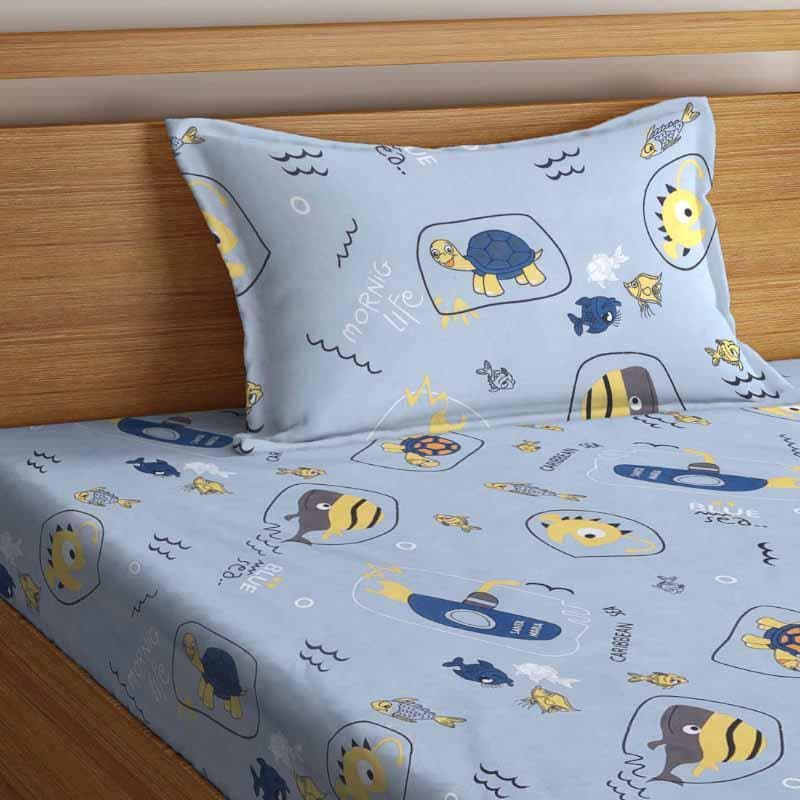 Buy Bedsheets - Imaginations Fly Printed Bedsheet at Vaaree online
