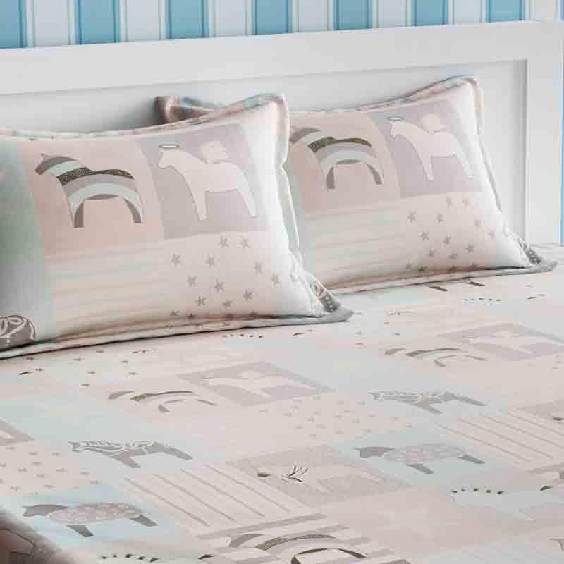 Buy Jungle Party Bedsheet Bedsheets from Vaaree