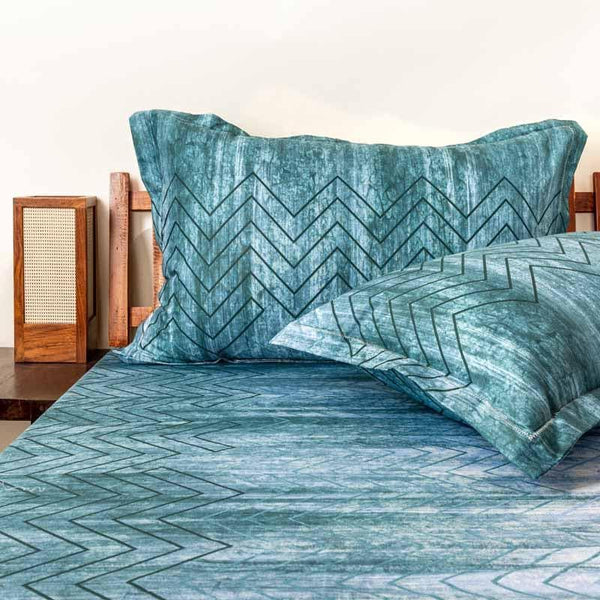 Buy Ombre Charm Printed Bedsheet - Blue Bedsheets from Vaaree