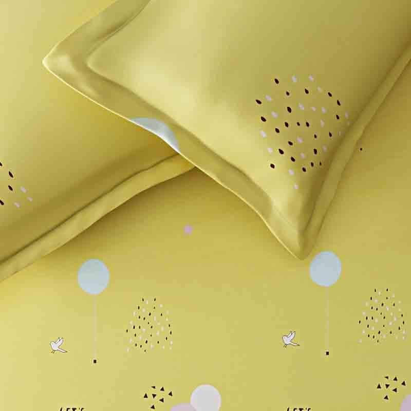 Buy Party Animals Bedsheet Bedsheets from Vaaree