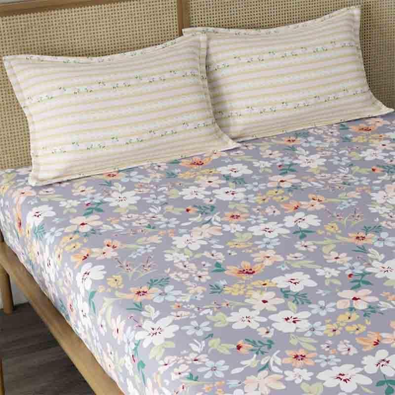 Buy Pastel Purpling Floral Bedsheet Bedsheets from Vaaree